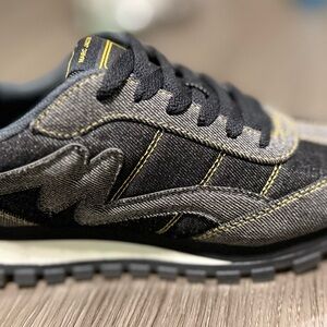 Marc Jacobs The Jogger Sneaker